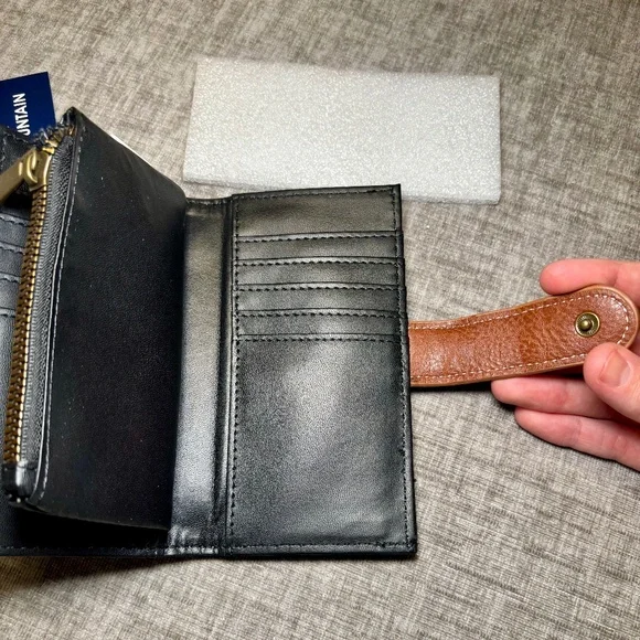 Stone Mountain Women’s Wallet Brand New Brown Black - Picture 6 of 9